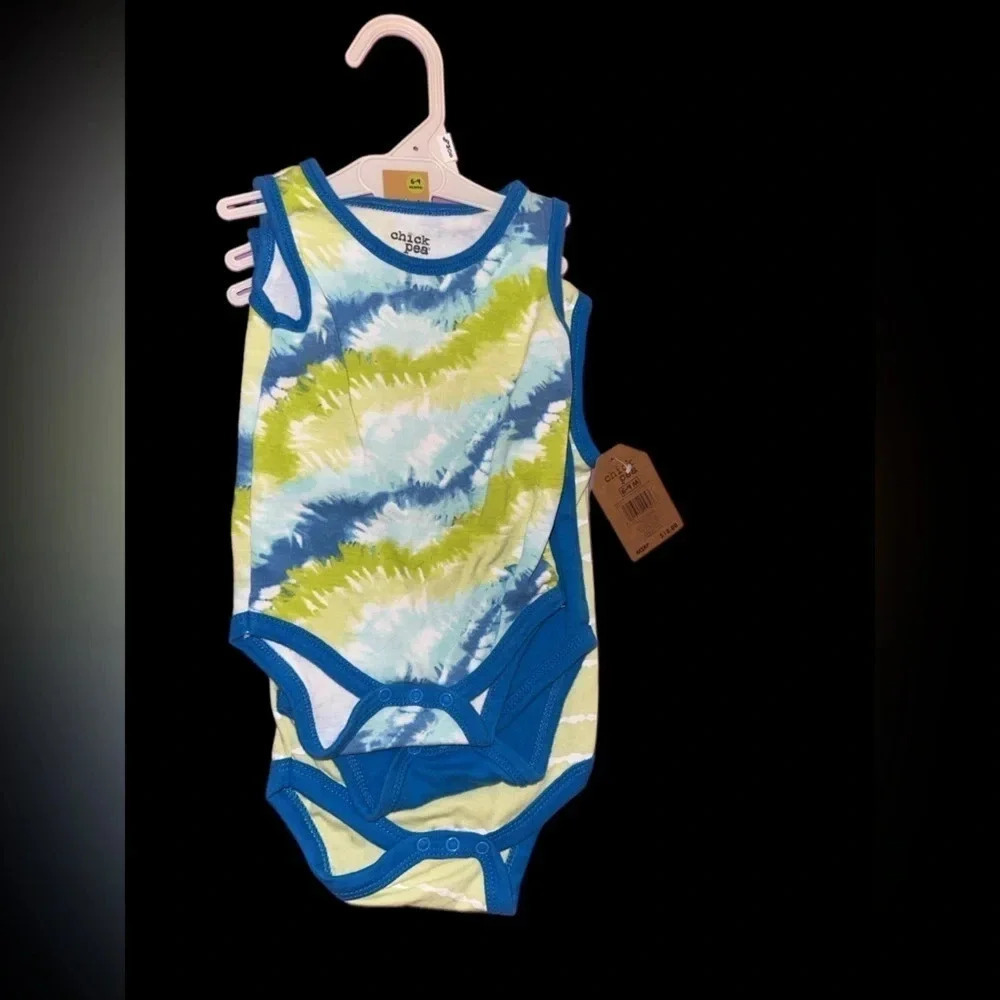 Chick pea baby  3 pack bodysuits 6-9 months Baby Clothes